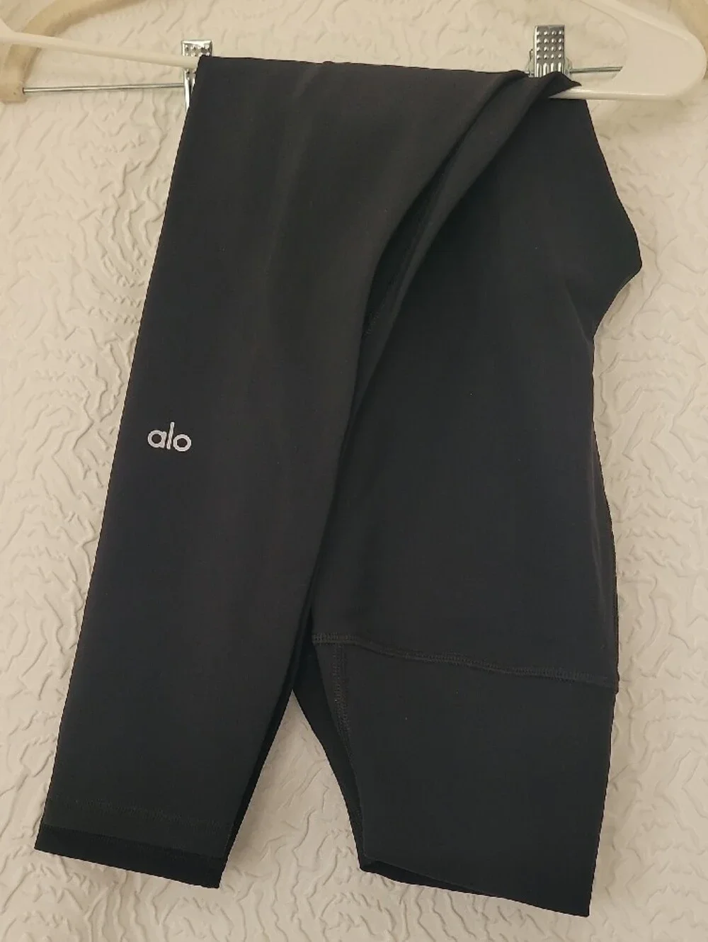 ALO Yoga🛍 Black Distressed High-Waist Leggings